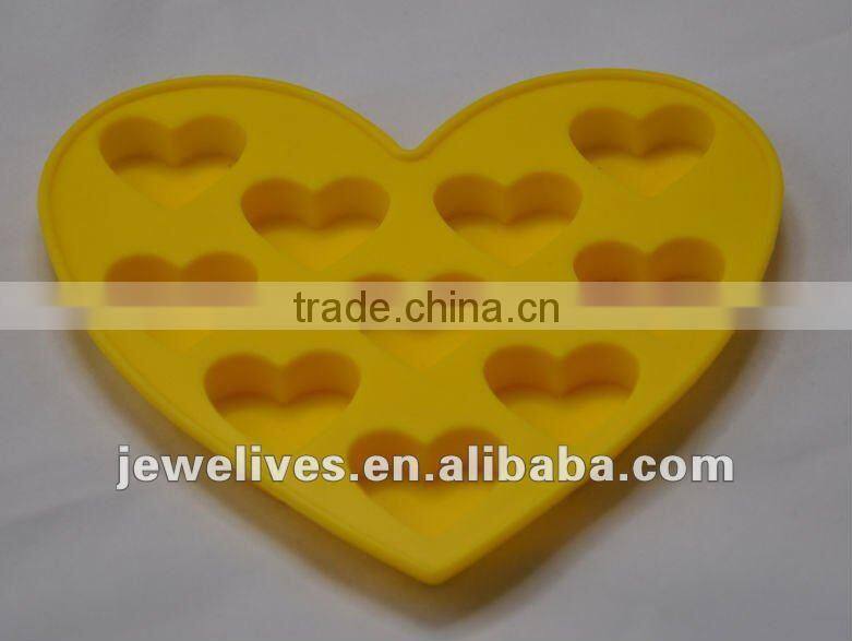 2013 fashion heart shape silicone ice cube tray