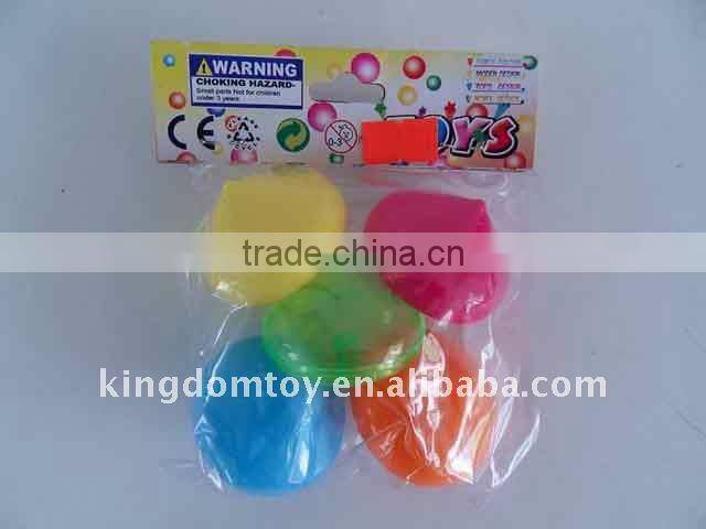 flying spinning toys