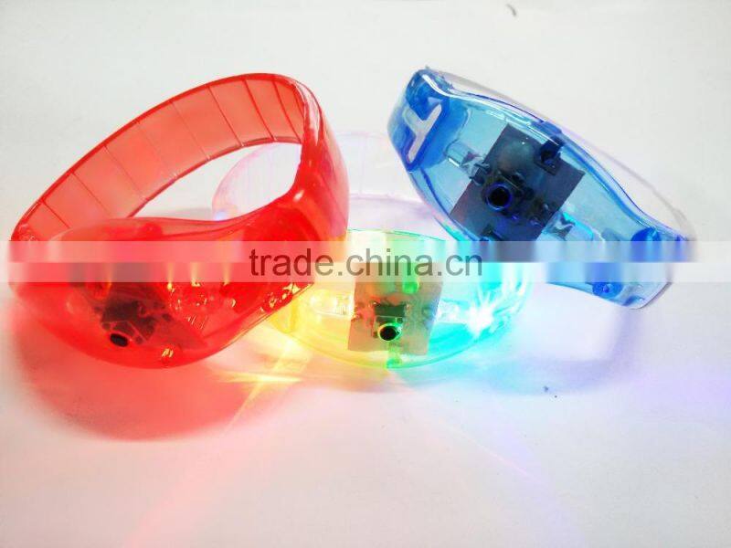 Soft PVC cheap promotion bracelet Hot sale LED light up bangles party concert decoration
