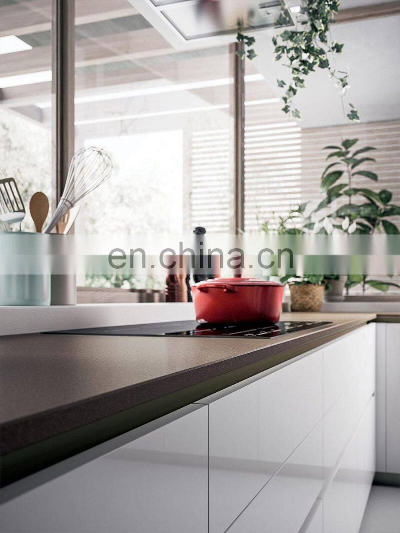 Modern High Gloss Kitchen Cabinet With All Accessories Included