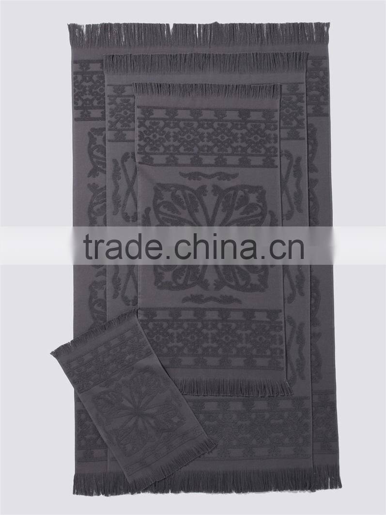 Cheap Wholesale High Quality 100 Cotton Bath Towel With Tassels
