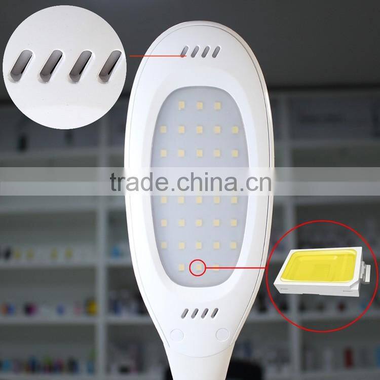 2015 Popular dimmable LED desk lamp with USB charging for all phones with FCC/Rohs/CE certification