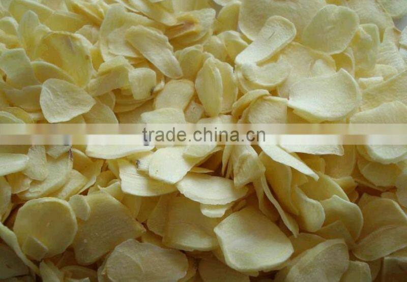 Dehytrated Garlic Flakes Grade A
