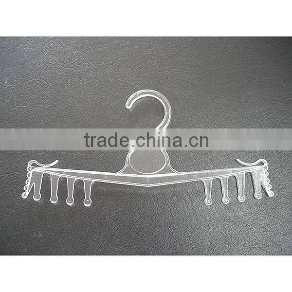 multi plastic clip hangers