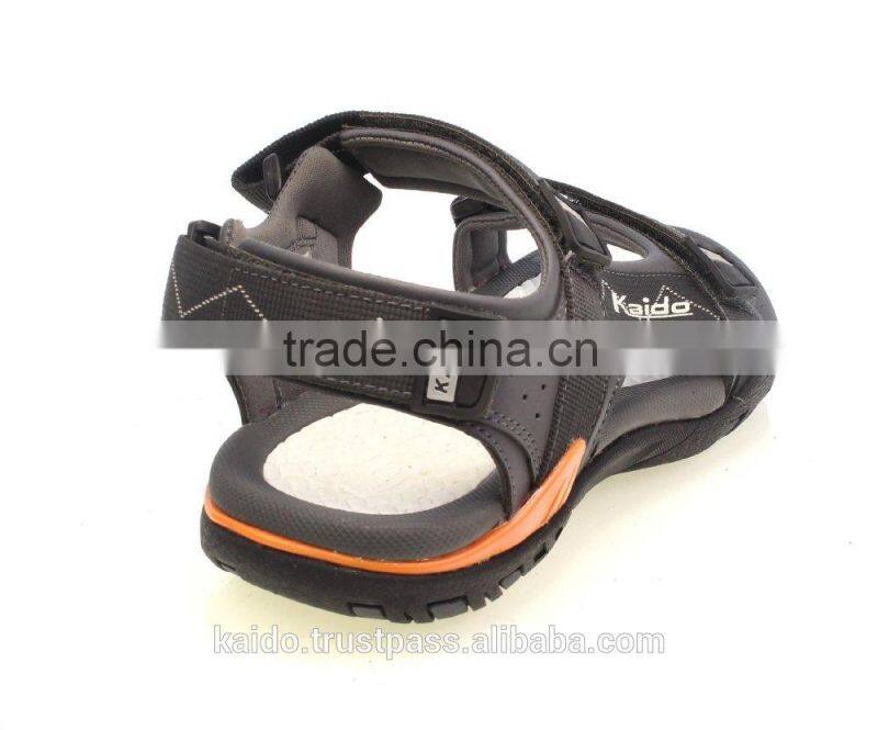 High quality leather shipper sandal for men flat heel and modest style