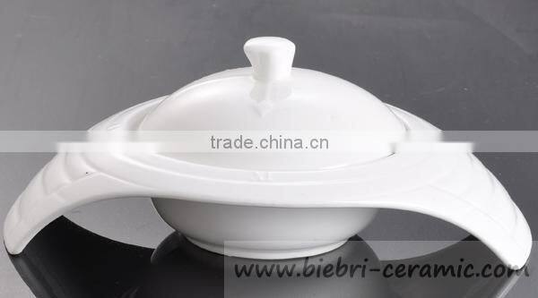 Plain White Color Triangle Pasta Cereal Serving Porcelain Bowls For Hotel And Restaurant