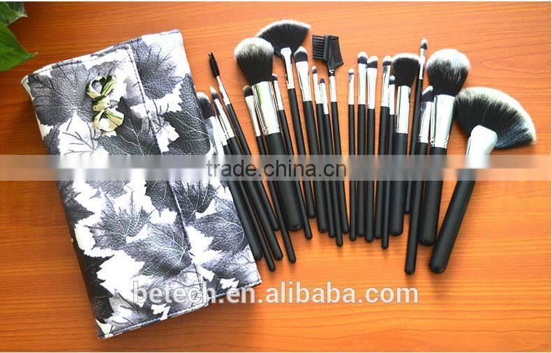 Wood handle makeup brushes kit Retro style boxed 22pcs