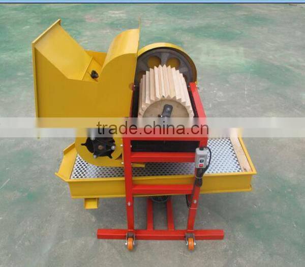 Lowest price best quality peanuts hull remove machine