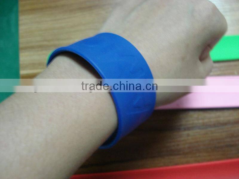 colorful Silicone Slap Bracelets With Various logo