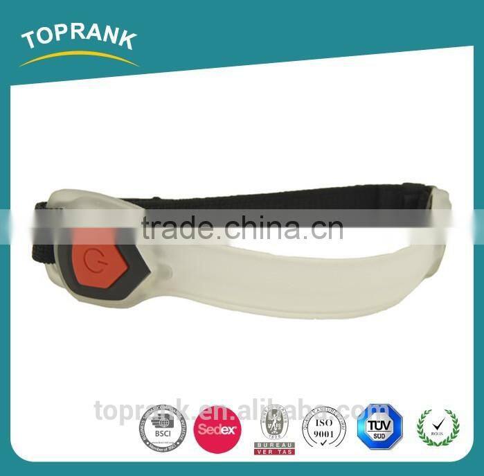 MUTIFUNCTIONAL HOUSEHOLD FOLDING LADDER WITH ANTI-SLIP MAT