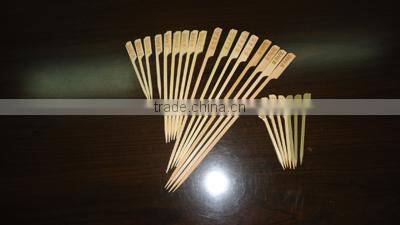 Flag shaped bamboo skewers with handle for wholesale