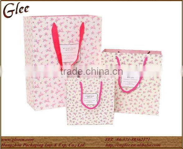 Custom fashionable paper bags wholesale