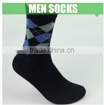 Red colored girls tight leggings with fashion flowers