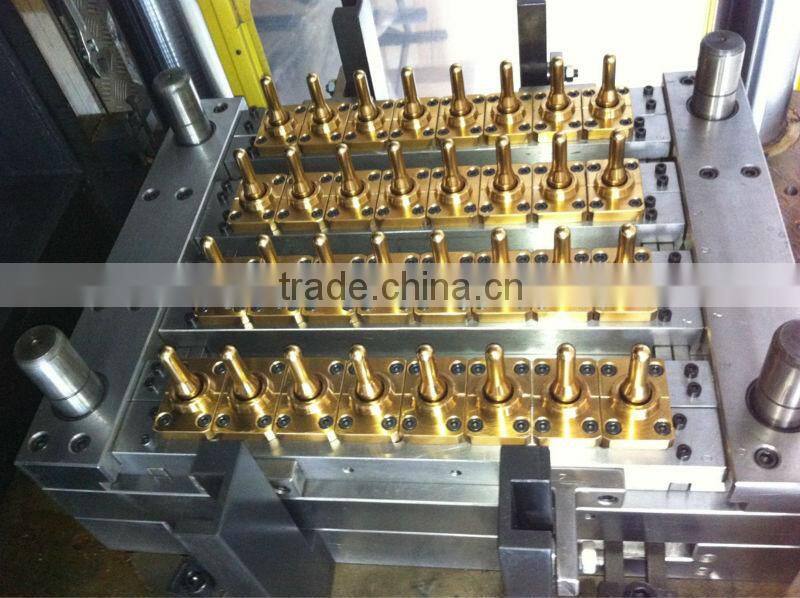 Plastic injection molding machine manufacturer