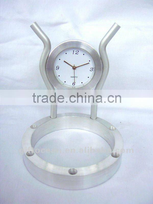 aluminum art metal desk clock,metal art crafts table clock
