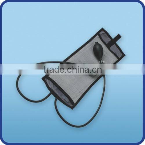 Infusion bag with aneroid Sphygmomanometer