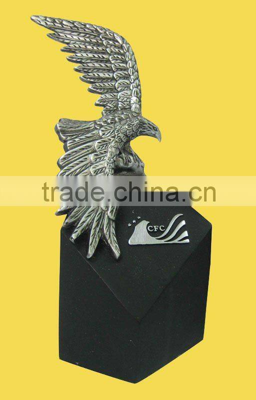 High quality resin Eagle figurine,personalized Eagle figurine