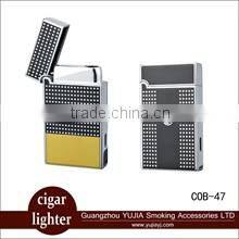 Yujia Accept Custom humidor Order and Wood Material luxury Lacquering cigar box Cigar humidifier and Hygrometers