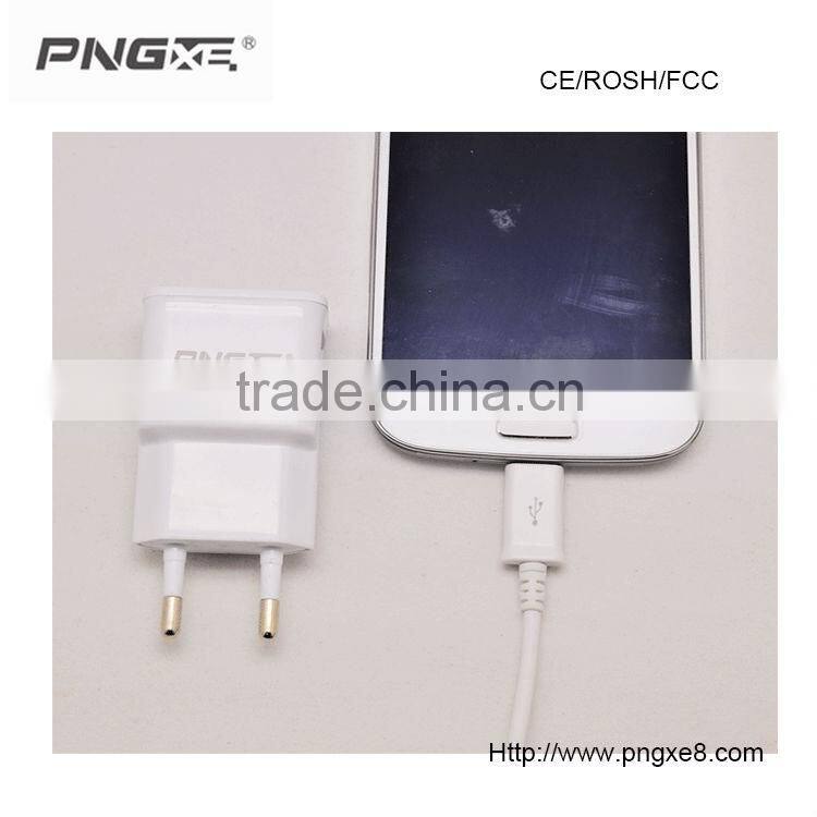 PNGXE 5V 2.1A power adapter usb charger for iPhone and Samsung