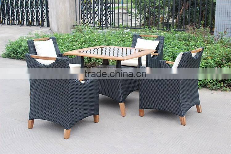 Modern Outdoor Furniture Rattan Dining Set Resturant Furniture For Sell