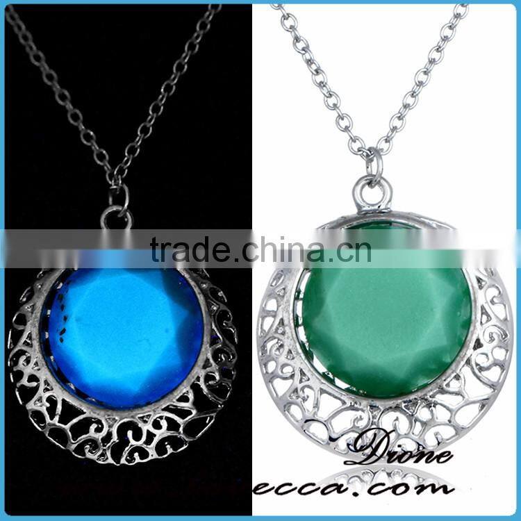 Vintage Antique Bronze Copper Luminous Crystal Necklace Glowing in dark