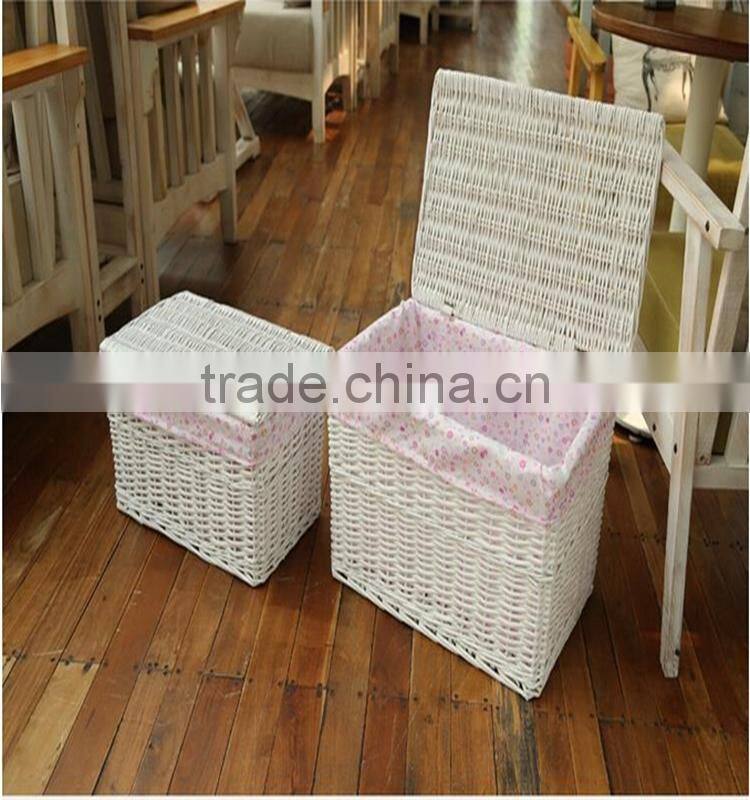 Hand-Woven Willow dirty clothes basket