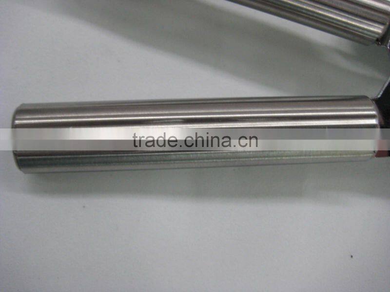 DELUXE STAINLESS STEEL SKIDPROOF HANDLE CAN OPENER