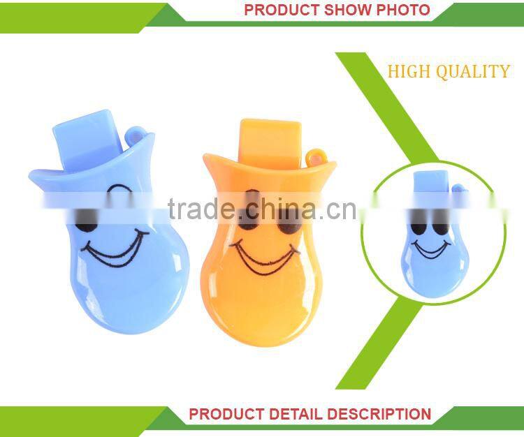 Top selling duckbill shape toys plastic mini funny whistle