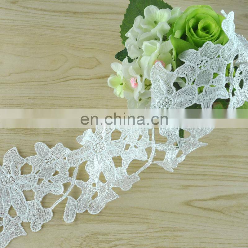 2017 hot sale white polyester garment embroidered lace