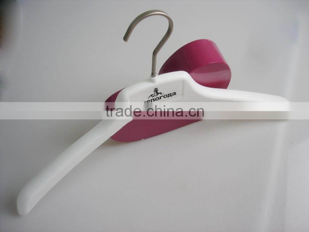 HA7051 thin plastic hanger wholesale clothing type shirt hanger