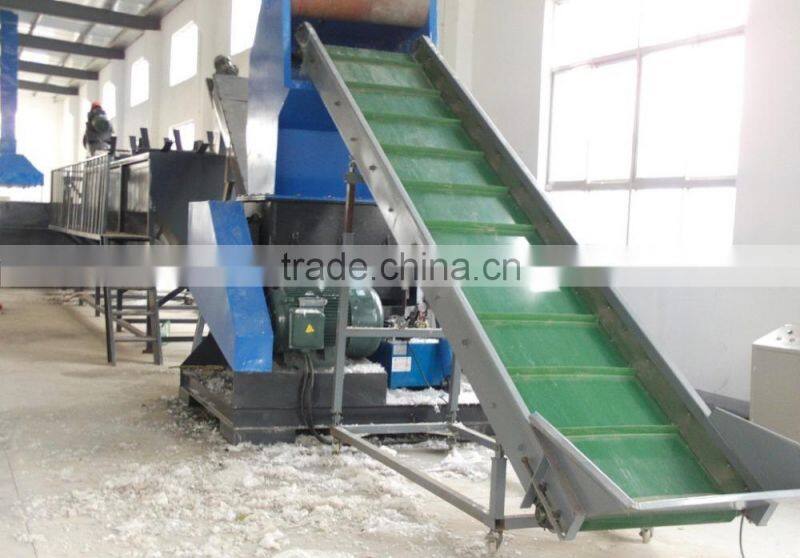 Waste and used polyethylene recycling machine
