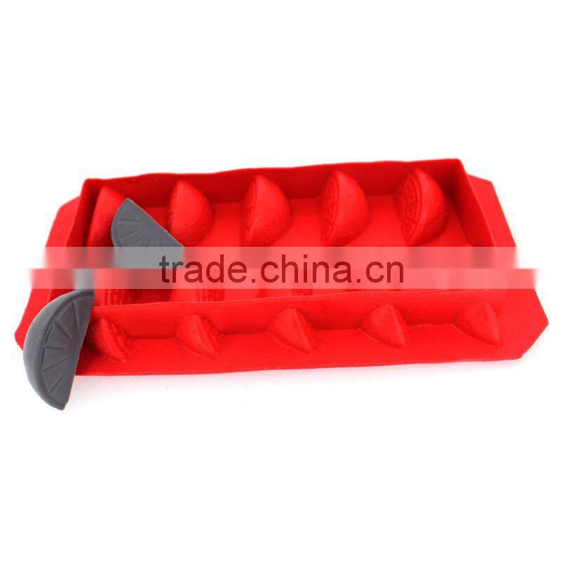 2013 zibo nicole new BC0009 novelty tpr silicone and plastic duck ice tray mold ice cube molds