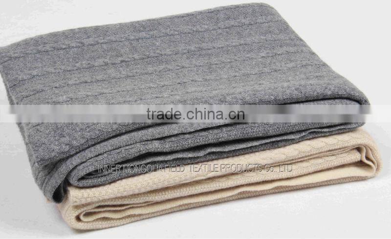 100 % Pure Cashmere Scarves Sweater Crochet Lady Poncho Cashmere with Buffalo Horn Button