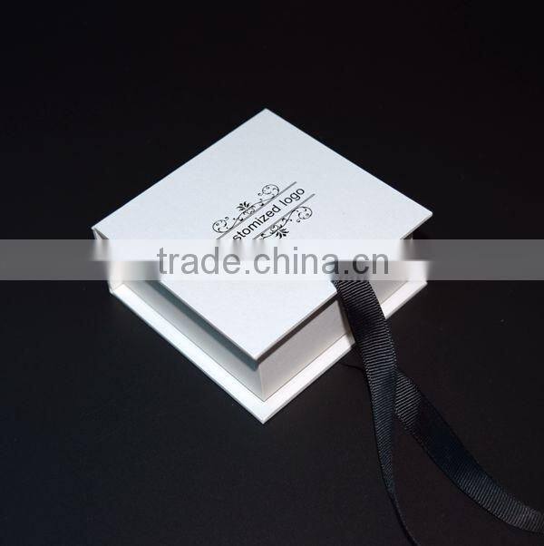 Free sample white different types hard paper gift packaging box