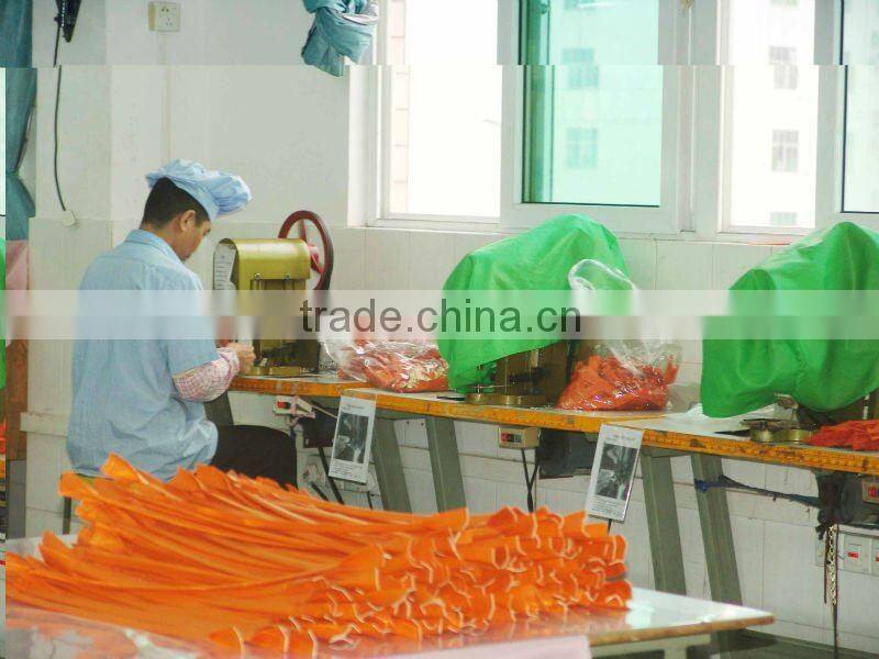 Nylon high quality messenger pet carrier/Dog carrier