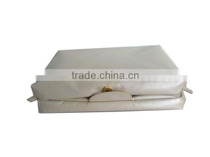 2016 NEW arrival wholesale pu leather hanging toiletry bag for Lady, pu leather for body