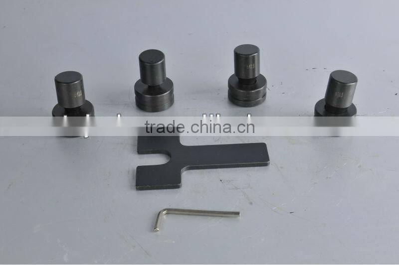 CH-70 hydraulic metal hole punch
