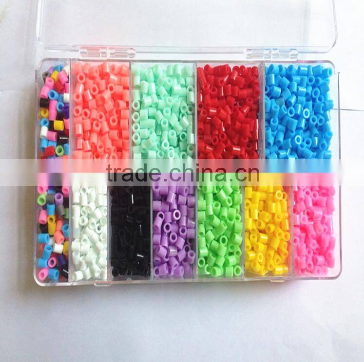 Plastic connecting educational toy