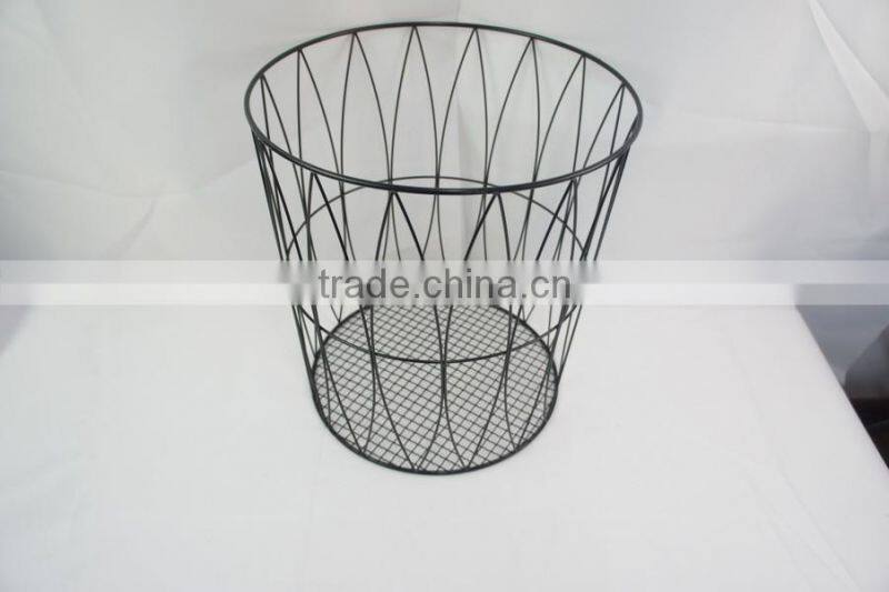 Round Wire Laundry Basket, Arc Pattern