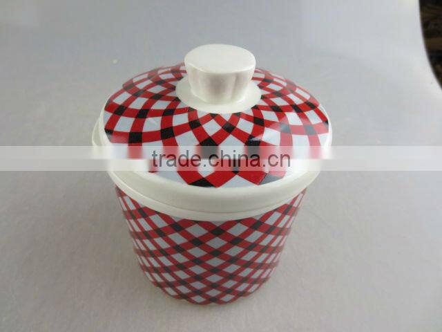 round decal ceramic tureen with cover