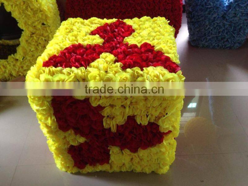 Factory wholesale 12 inch flower kissing ball