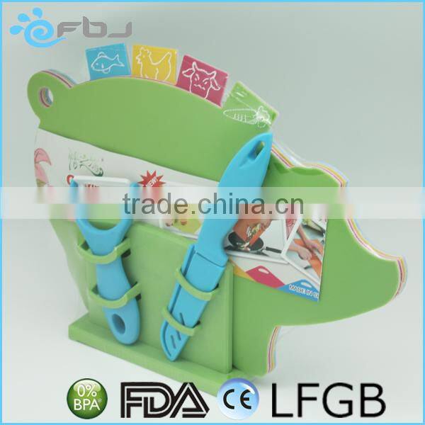 New Arrival Pig-shaped Plastic Cutting Board