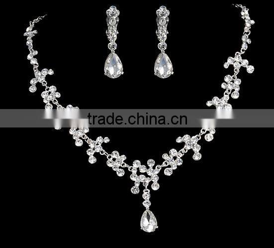 2016 Fashion Alloy Silver Plated Rhinestone Tiara Crown,Necklace,Earring Bridal Wedding Jewelry Set