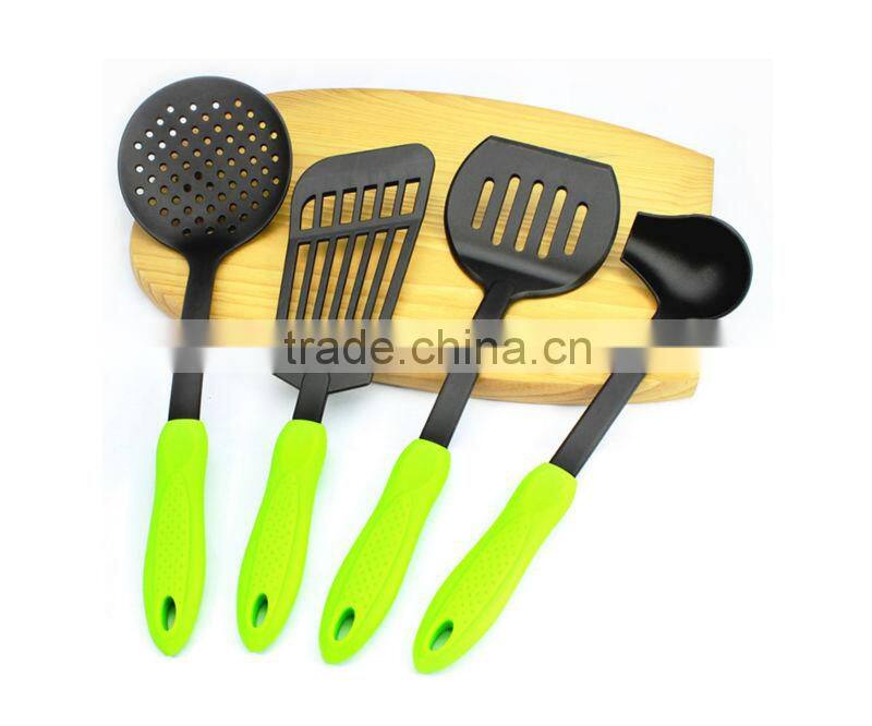 Western Heat-resistant Nylon Kitchenware for Restaurant with colorful PP handle
