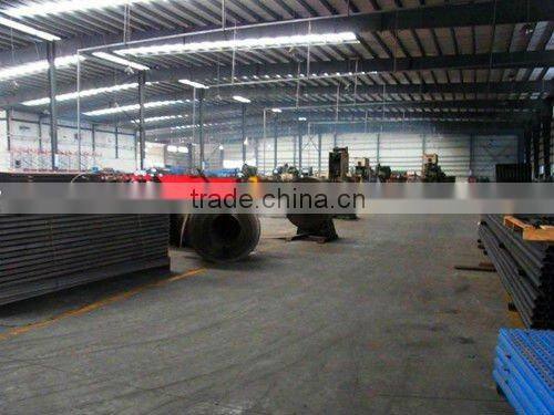 Metallic mobile file cabinet racking system