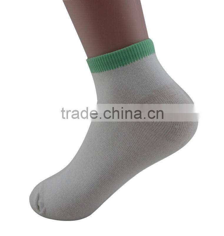 No show women white polyester happy sock