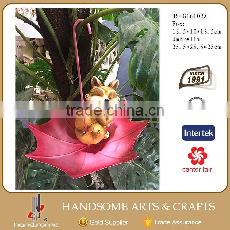 Outdoor Garden Animal Statue Decoration Ceramic Fox and Iron Umbrella Metal Bird Feeder