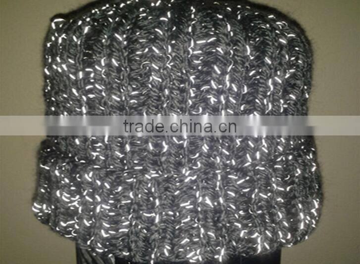 Glow in the dark reflective yarn for sewing garments 0.25mm thinnest yarn