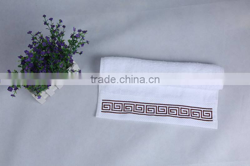 100% cotton luxury custom embroidery logo bath towels