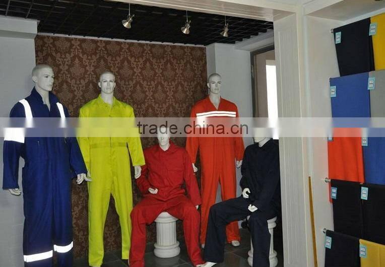 2016 Water Repellent FR nonwoven coverall for men